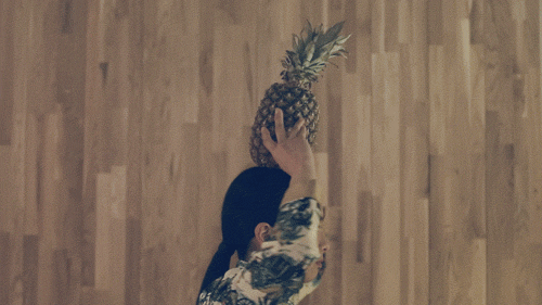 rrrroll_pineapple