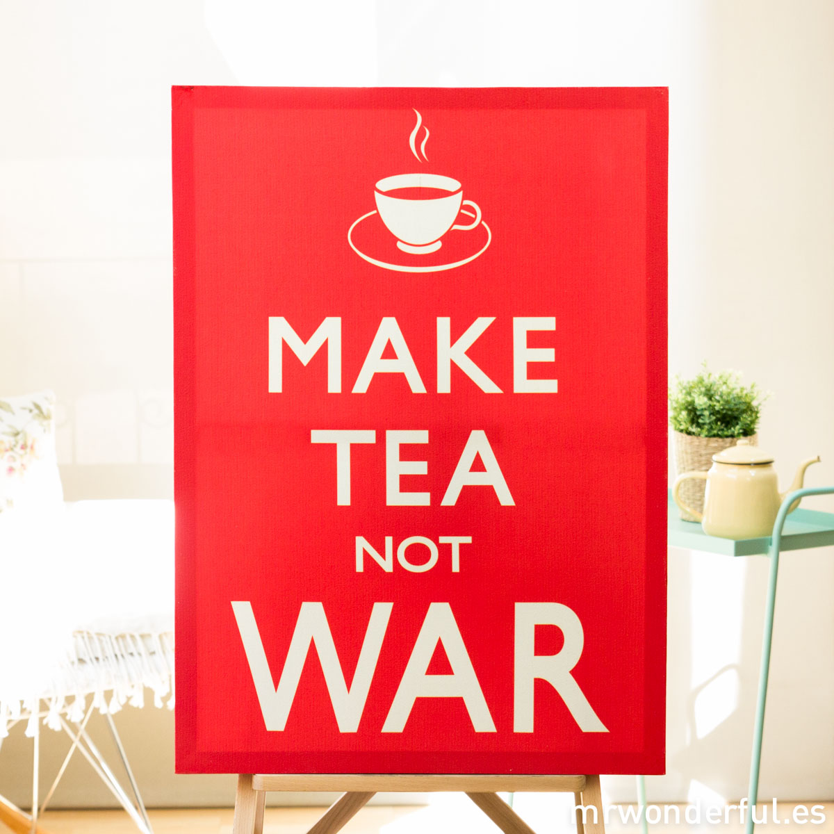 mrwonderful_WP0898A_1_cuadro_make-tea-not-war-3