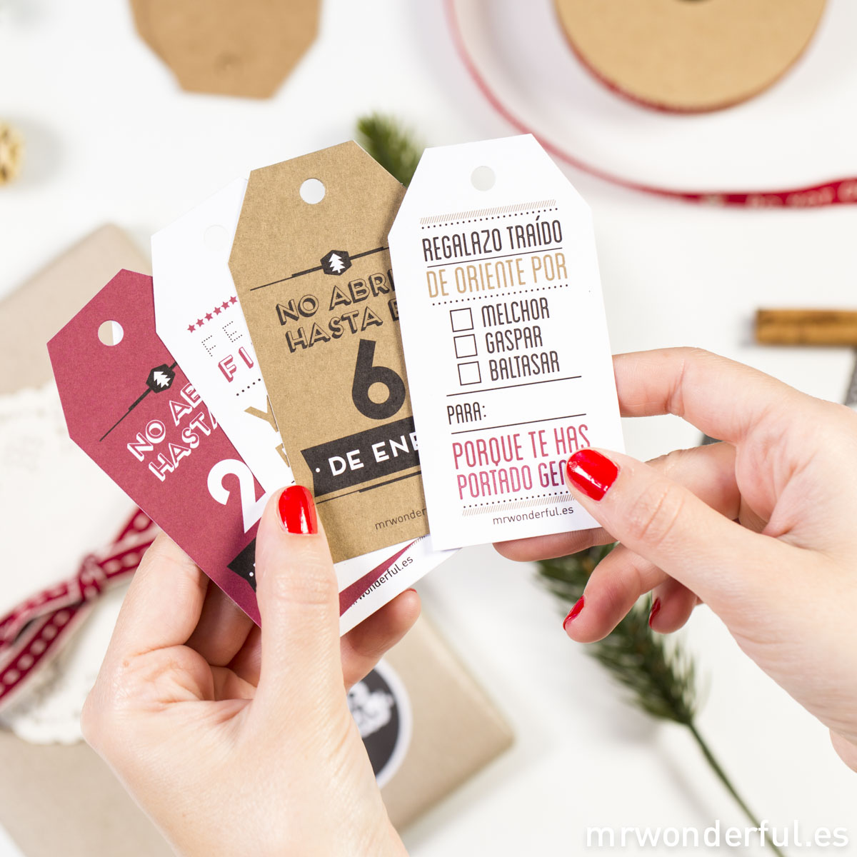 Mr.Wonderful: etiquetas metalizadas para regalos navideños