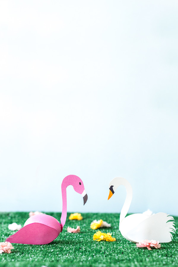 Swan-and-Flamingo-Easter-Eggs-DIY-600x900