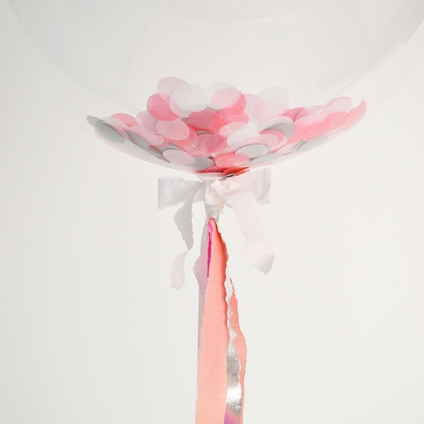 globo-transparente-confetis-rosa-salmon-y-plata