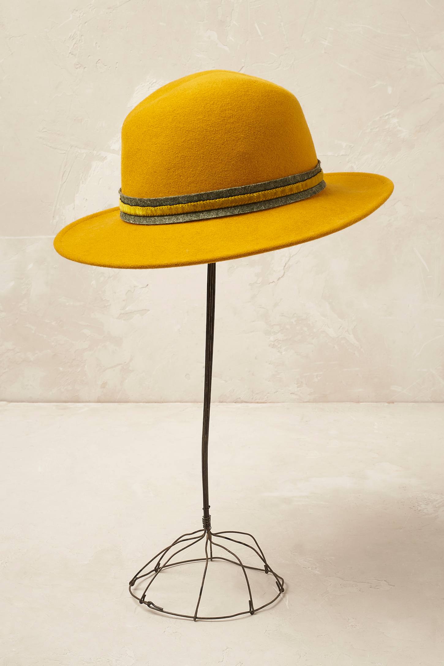 sombrero_fedora_amarillo
