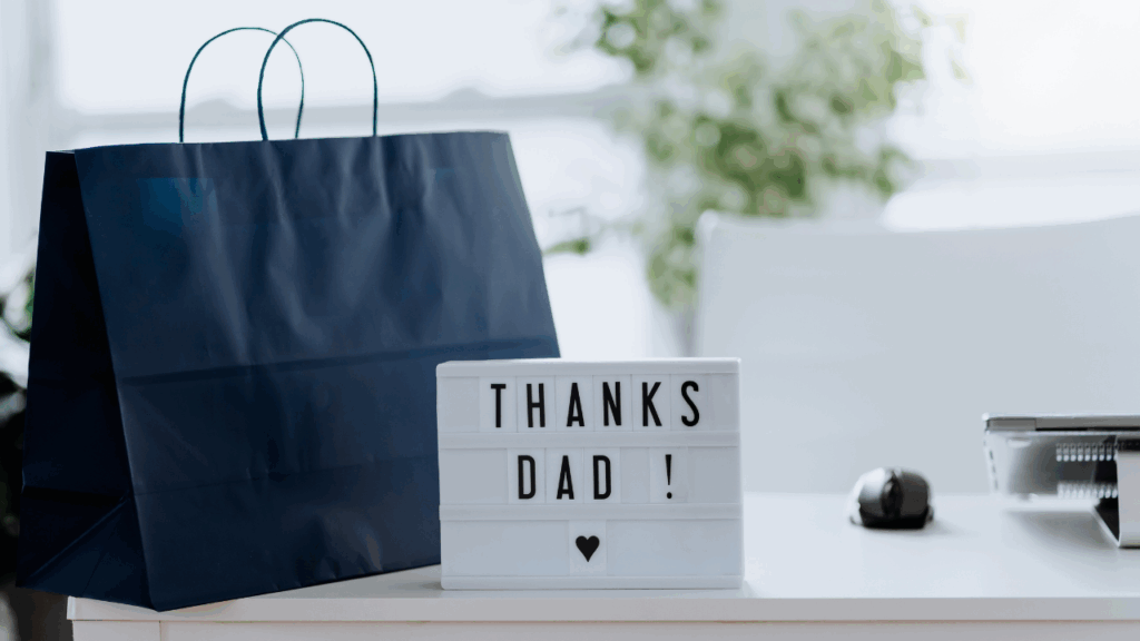 una campana publicitaria de diez dedicada a nuestros santos padres